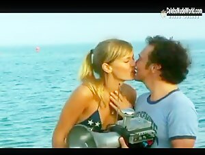 Hanna Verboom bikini, Sexy scene in Deuce Bigalow: European Gigolo (2005) 15