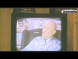 Glenne Headly underwear, Sexy scene in Breakfast of Champions (1999) 6