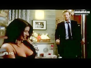 Gina La Piana Sexy scene in Studio 60 on the Sunset Strip (2006-2007) 1