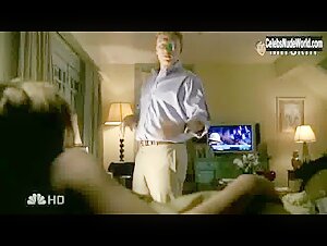 Gretchen Egolf underwear, Sexy scene in Journeyman (2007) 5