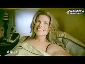 Gretchen Egolf underwear, Sexy scene in Journeyman (2007) 8