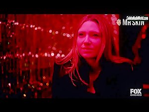 Kelly Briter lesbian, underwear scene in Fringe (2008-2011) 20