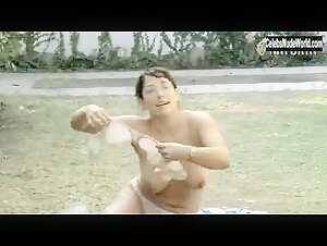 Mariana Loyola Outdoor Nudity , boobs scene in The Maid (2009) 13