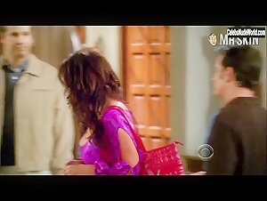 Katy Mixon Sexy scene in Two and a Half Men (2003-2015) 16