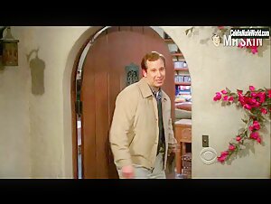 Katy Mixon Sexy scene in Two and a Half Men (2003-2015) 20