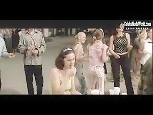 Maria Dinulescu Sexy scene in California Dreamin' (2007) 12