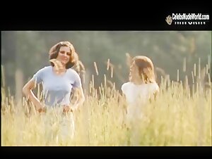 Paula Prentiss, Katharine Ross Outdoor , Brunette scene in The Stepford Wives (1975) 1