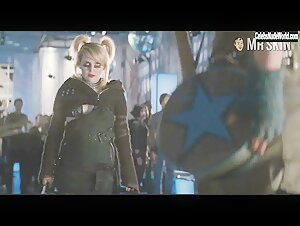 Mae Whitman Sexy scene in Scott Pilgrim vs. the World (2010) 9