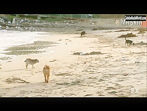 Kaitlin Olson Beach , bikini scene in It's Always Sunny in Philadelphia (2005-2021) 12