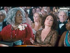 Jasmine Guy Sexy scene in Scary Movie (2013) 10