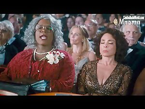 Jasmine Guy Sexy scene in Scary Movie (2013) 11