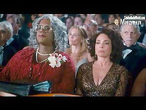 Jasmine Guy Sexy scene in Scary Movie (2013)