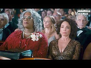 Jasmine Guy Sexy scene in Scary Movie (2013) 18