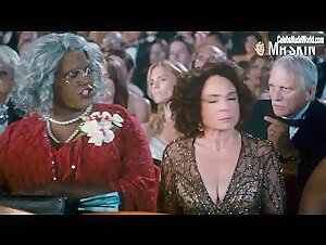 Jasmine Guy Sexy scene in Scary Movie (2013) 2