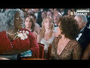 Jasmine Guy Sexy scene in Scary Movie (2013) 3