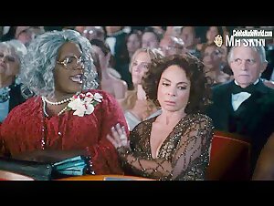 Jasmine Guy Sexy scene in Scary Movie (2013) 9