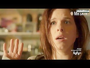 Magda Apanowicz, Cassandra Ebner Sexy,underwear scene in Continuum (2012-2013) 13