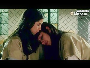 Diane Guerrero, Jackie Cruz lesbian, Sexy scene in Orange Is the New Black (2013-2019) 20