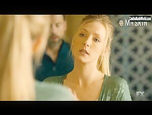 Jennifer Finnigan Sexy scene in Tyrant (2014-2016) 9