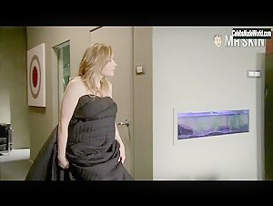 Fern Sutherland butt, Nude scene in The Almighty Johnsons (2011-2013) 8