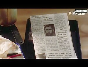 Kelly Rowan Lingerie , Cleavage scene in Candyman: Farewell to the Flesh (1995) 9