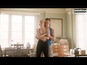 Holland Roden Sexy scene in Teen Wolf (2011-2017) 11