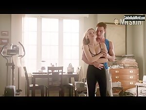 Holland Roden Sexy scene in Teen Wolf (2011-2017) 15