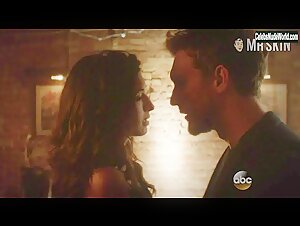India de Beaufort Attractive,underwear scene in Blood & Oil (2015) 5