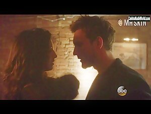 India de Beaufort Attractive,underwear scene in Blood & Oil (2015) 8