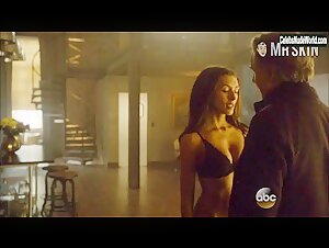 India de Beaufort underwear, Sexy scene in Blood & Oil (2015) 9