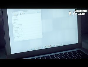 Grace Gummer Sexy scene in Mr. Robot (2015-2019) 1