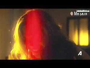 Mariana Klaveno butt, underwear scene in Full Circle (2013-2016) 17
