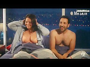 Kether Donohue Big boobs , Bedtime scene in You're the Worst (2014-2019) 9