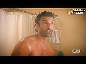 Gina Rodriguez Lingerie , Shower scene in Jane the Virgin (2015-2019) 18
