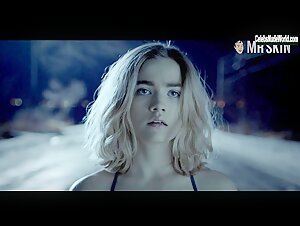 Maddie Hasson Blonde , Lingerie scene in Impulse (2018-2019) 7