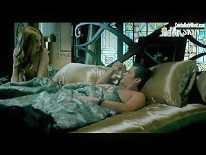 Victoria Summer Nude, breasts scene in Ratpocalypse (2015) 19
