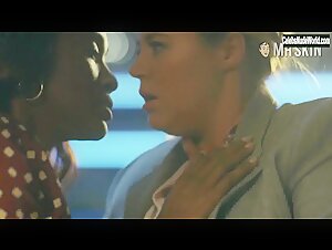 Kether Donohue, JoNell Kennedy lesbian, Sexy scene in You're the Worst (2014-2019) 11