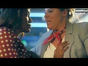 Kether Donohue, JoNell Kennedy lesbian, Sexy scene in You're the Worst (2014-2019) 18