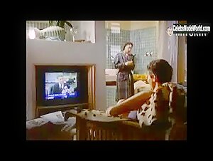 Keegan Connor Tracy breasts, Nude scene in Beggars and Choosers (1999)