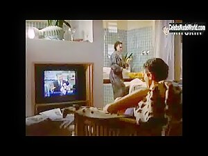 Keegan Connor Tracy breasts, Nude scene in Beggars and Choosers (1999) 14