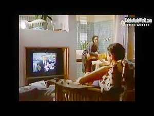 Keegan Connor Tracy breasts, Nude scene in Beggars and Choosers (1999) 17