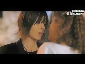 Katherine Moennig, Mercedes Mason Sexy, lesbian scene in The L Word: Generation Q (2019-) 1