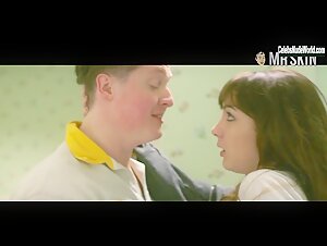 Hannah Marks Sexy scene in Banana Split (2018) 19