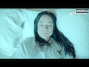 Luciana Faulhaber Hot,underclothing scene in Trauma Therapy (2019) 6