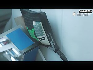 Gina Torres underwear, Sexy scene in 9-1-1: Lone Star (2020-2021)