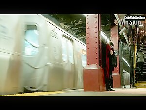 Debi Mazar, Janeane Garofalo lesbian, Sexy scene in Younger (2015-2021) 18