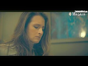 Grace Gummer Nude, butt scene in Dr. Death (2021) 19