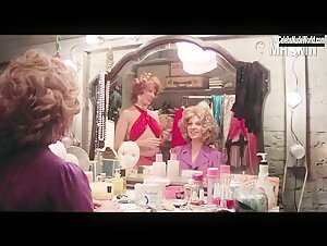 Marilu Henner, Lindsay Crouse Sexy scene in Between the Lines (1977) 4