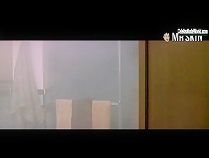 Kelly Rutherford butt, Nude scene in Scream 3 (2000) 1