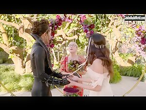 Lesley-Ann Brandt, Inbar Lavi lesbian, Sexy scene in Lucifer (2016-2021) 10